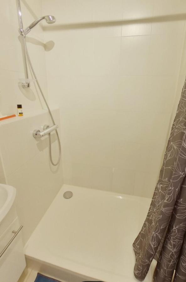 Appartement Proche De La Mer 库尔瑟勒·苏尔·梅尔 外观 照片